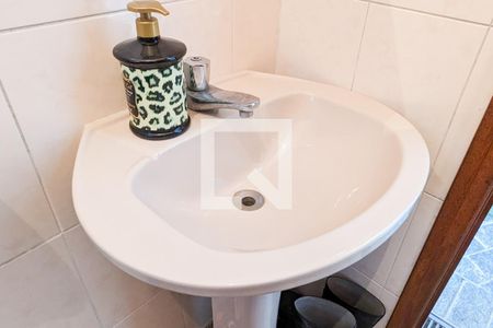 Casa à venda com 333m², 4 quartos e 7 vagas Casa à venda com 333m², 4 quartos e 7 vagasBanheiro 4