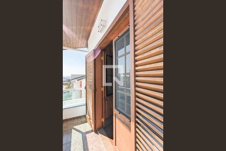 Casa à venda com 333m², 4 quartos e 7 vagas Casa à venda com 333m², 4 quartos e 7 vagasVaranda do quarto 1