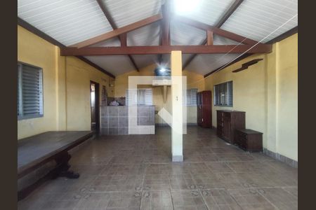 Casa à venda com 150m², 4 quartos e 2 vagasTerraço