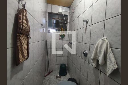 Casa à venda com 150m², 4 quartos e 2 vagasBanheiro 1