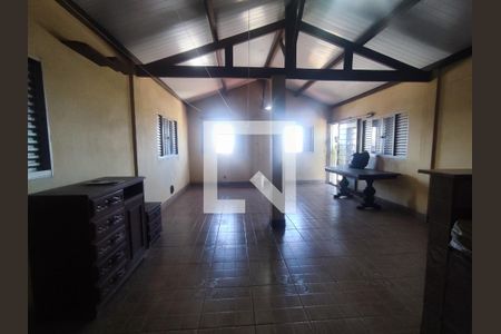 Casa à venda com 150m², 4 quartos e 2 vagasTerraço