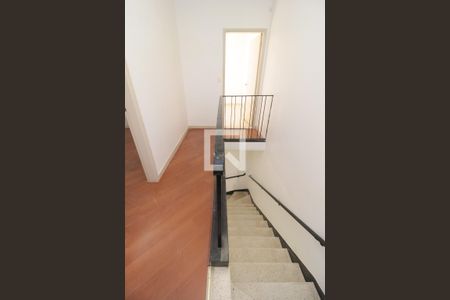 Escada de casa à venda com 4 quartos, 150m² em Indianópolis, São Paulo