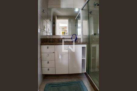 Apartamento para alugar com 85m², 2 quartos e 1 vagaBanheiro social 