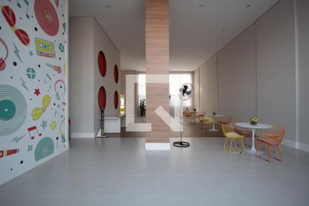 Apartamento à venda com 68m², 2 quartos e 1 vaga Apartamento à venda com 68m², 2 quartos e 1 vagaÁrea comum - Salão de festas