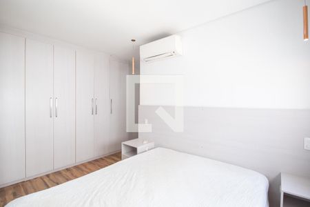 Suíte de apartamento para alugar com 2 quartos, 67m² em Industrial Autonomistas, Osasco