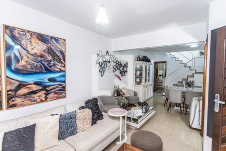 Sala estar de casa à venda com 3 quartos, 140m² em Vila Baruel, São Paulo