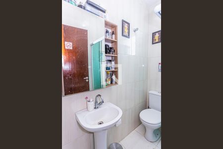 Casa à venda com 140m², 3 quartos e 3 vagasBanheiro suite 3