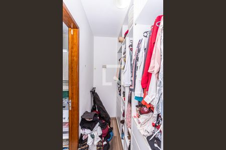 Casa à venda com 140m², 3 quartos e 3 vagasCloset suite 2