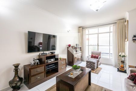 Sala de casa à venda com 3 quartos, 204m² em Vila Madalena, São Paulo