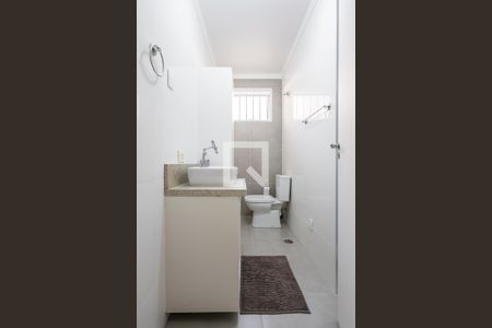 Casa à venda com 204m², 3 quartos e 2 vagasBanheiro