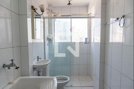 Banheiro/área de erviço de apartamento para alugar com 1 quarto, 40m² em Liberdade, São Paulo