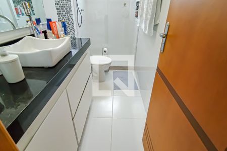 Casa à venda com 220m², 3 quartos e 1 vagaBanheiro