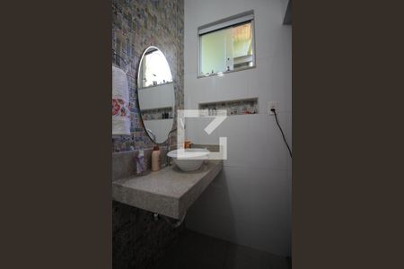 Casa 1 - Banheiro da Suite de casa para alugar com 3 quartos, 233m² em Tupi, Belo Horizonte