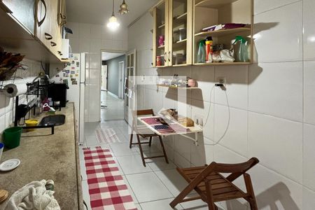 Apartamento à venda com 170m², 3 quartos e 3 vagasCozinha