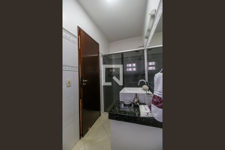 Casa de condomínio para alugar com 279m², 3 quartos e 6 vagasBanheiro da Suíte 2