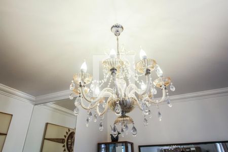 Casa de condomínio para alugar com 279m², 3 quartos e 6 vagasDetalhe Sala