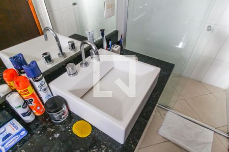 Casa de condomínio para alugar com 279m², 3 quartos e 6 vagasDetalhe do Banheiro da Suite