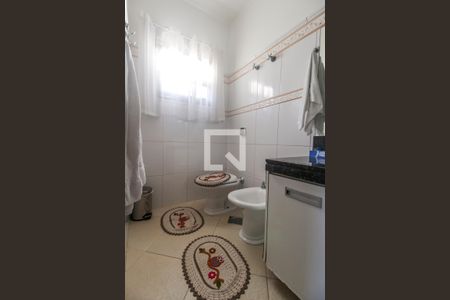 Casa de condomínio para alugar com 279m², 3 quartos e 6 vagasBanheiro da Suíte 3