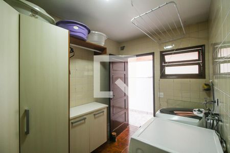 Casa de condomínio para alugar com 279m², 3 quartos e 6 vagasÁrea de Serviço