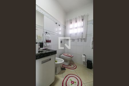 Casa de condomínio para alugar com 279m², 3 quartos e 6 vagasBanheiro da Suíte 2