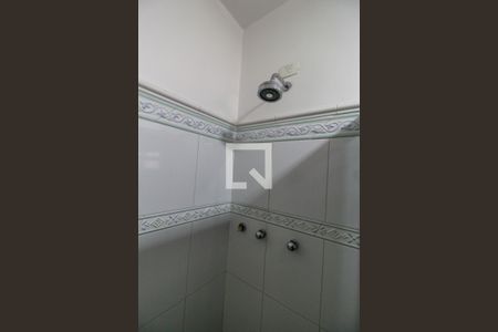 Casa de condomínio para alugar com 279m², 3 quartos e 6 vagasBanheiro da Suíte 2