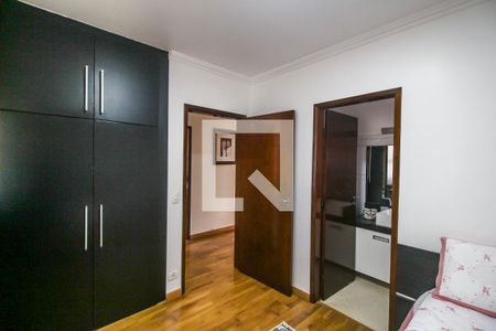 Casa de condomínio para alugar com 279m², 3 quartos e 6 vagasSuíte 2