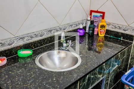 Casa à venda com 350m², 4 quartos e 3 vagas Casa à venda com 350m², 4 quartos e 3 vagasSuíte 2 - Banheiro