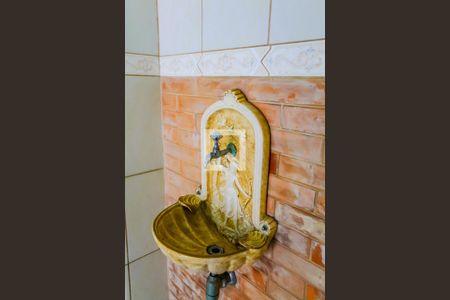 Casa à venda com 350m², 4 quartos e 3 vagas Casa à venda com 350m², 4 quartos e 3 vagasLavabo