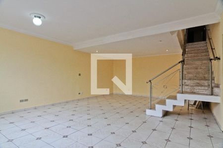 Sala de casa para alugar com 4 quartos, 232m² em Vila Rica, São Paulo