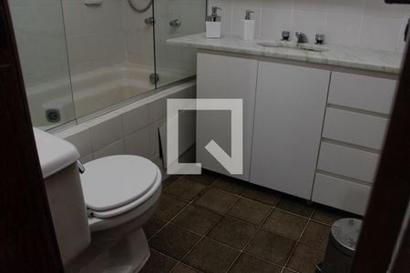 Apartamento à venda com 105m², 2 quartos e 1 vagaBanheiro da Suíte