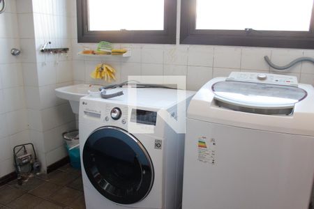 Apartamento à venda com 105m², 2 quartos e 1 vagaÁrea de Serviço