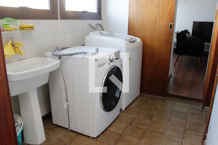 Apartamento à venda com 105m², 2 quartos e 1 vagaÁrea de Serviço