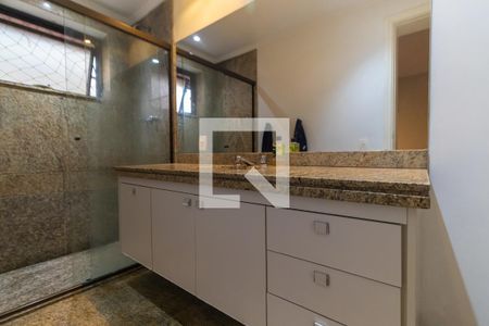 Apartamento à venda com 173m², 3 quartos e 3 vagasBanheiro da Suíte 3