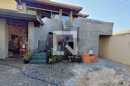 Casa para alugar com 35m², 1 quarto e sem vagaQuintal
