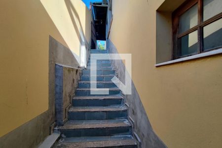 Casa para alugar com 35m², 1 quarto e sem vagaEscada