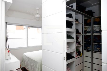 Quarto 1   de apartamento à venda com 3 quartos, 74m² em Independência, Porto Alegre