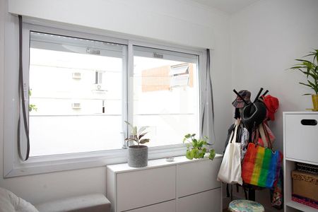 Quarto 2 de apartamento à venda com 3 quartos, 74m² em Independência, Porto Alegre