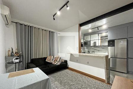 Sala de apartamento à venda com 2 quartos, 60m² em Menino Deus, Porto Alegre