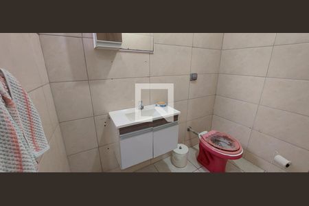 Casa à venda com 125m², 3 quartos e 2 vagasBanheiro 3