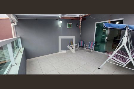 Casa à venda com 125m², 3 quartos e 2 vagasVaranda