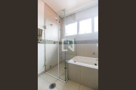 Casa à venda com 645m², 7 quartos e 3 vagasBanheiro da Suíte 3