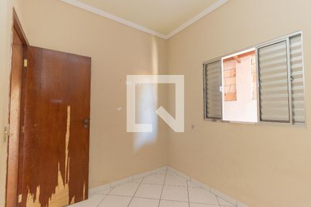 Casa para alugar com 80m², 2 quartos e 2 vagasQuarto 1