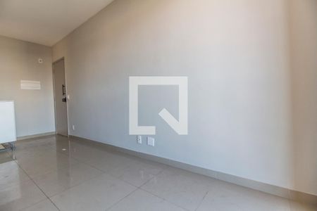 Sala de TV de apartamento à venda com 2 quartos, 57m² em Vila Barros, Barueri