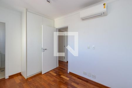 Apartamento à venda com 396m², 4 quartos e 5 vagasSuíte 2