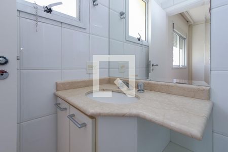 Apartamento à venda com 396m², 4 quartos e 5 vagasBanheiro 2 da Suíte 1