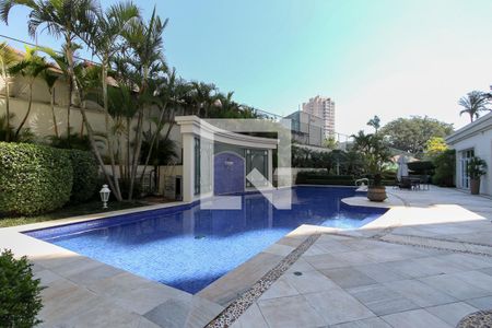 Apartamento à venda com 396m², 4 quartos e 5 vagasPiscina