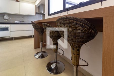 Apartamento para alugar com 145m², 3 quartos e 2 vagasBanquetas Cozinha Detalhe