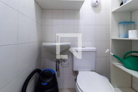 Apartamento para alugar com 145m², 3 quartos e 2 vagasBanheiro de Serviço