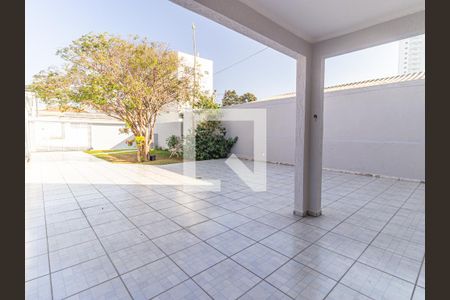 Casa para alugar com 150m², 2 quartos e 8 vagas Casa para alugar com 150m², 2 quartos e 8 vagasGaragem