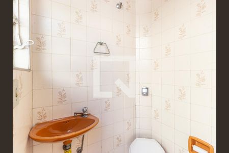 Casa para alugar com 150m², 2 quartos e 8 vagas Casa para alugar com 150m², 2 quartos e 8 vagasBanheiro de serviço